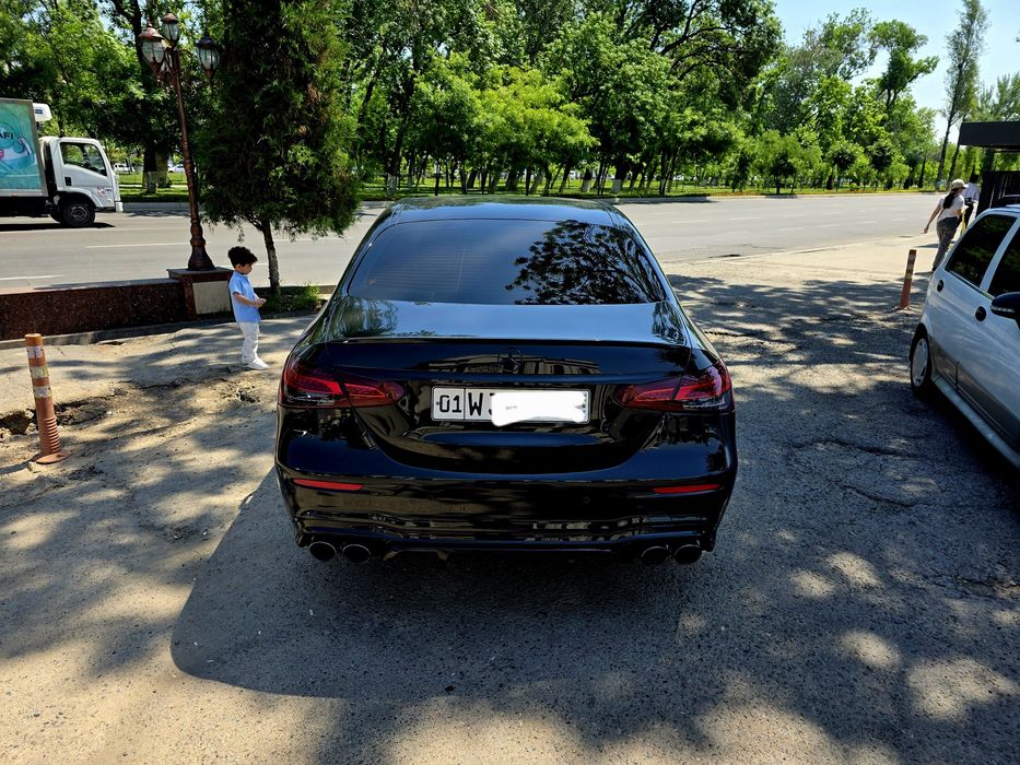 Mercedes-Benz Qora 2019 Yil 2 Turbo Benzin