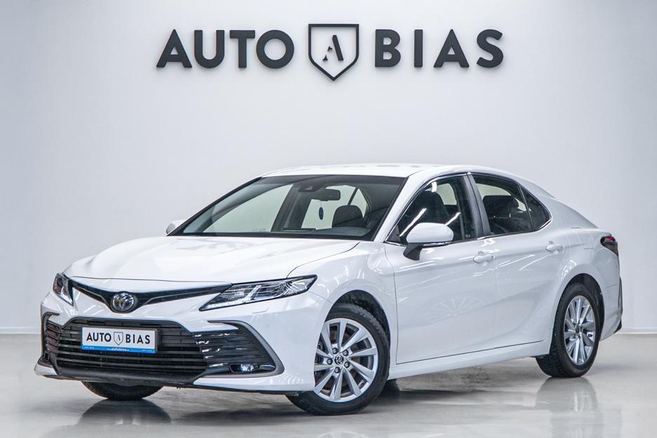 Toyota Camry CarPlay/Piele/Scaune icnalzite/Led/Navi/Tva/Leasing- Rate FARA AVANS