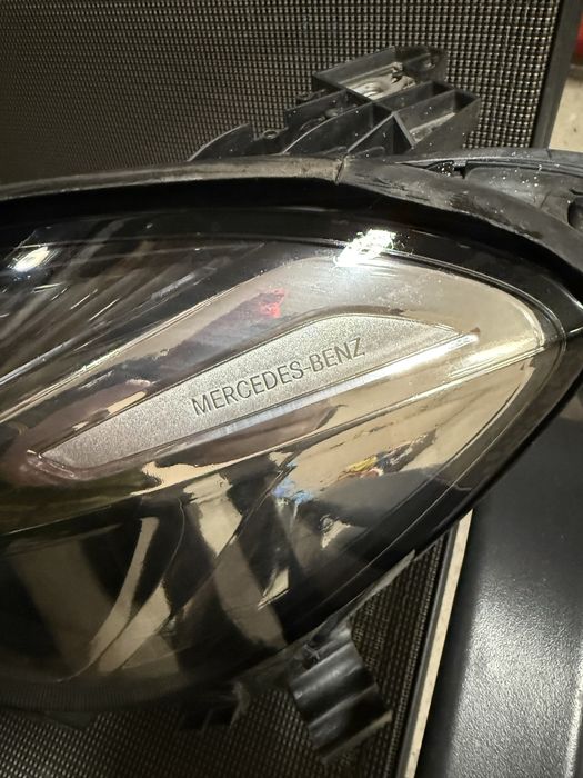 Ляв фар за Mercedes GLA 2016