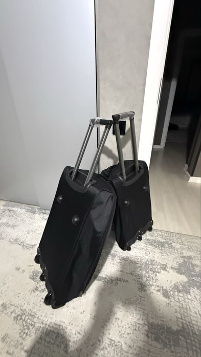 Чемодан-сумка совершенно новый коплект