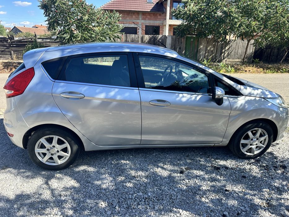 Ford Fiesta Titanium  2010