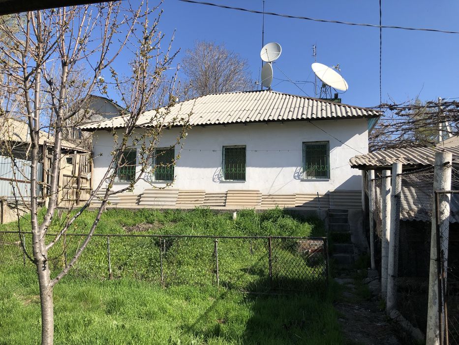 Продам дом Кошкар-Ата 100  в городе шымкент по