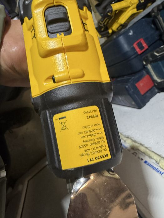 Dewalt DCE 530 ca noua