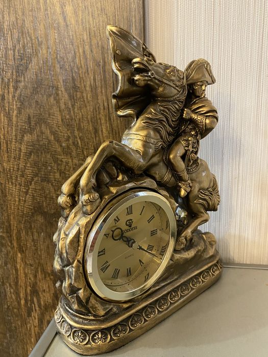 Продам часы