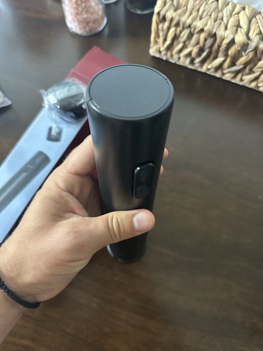 Desfacator electric stice de vin