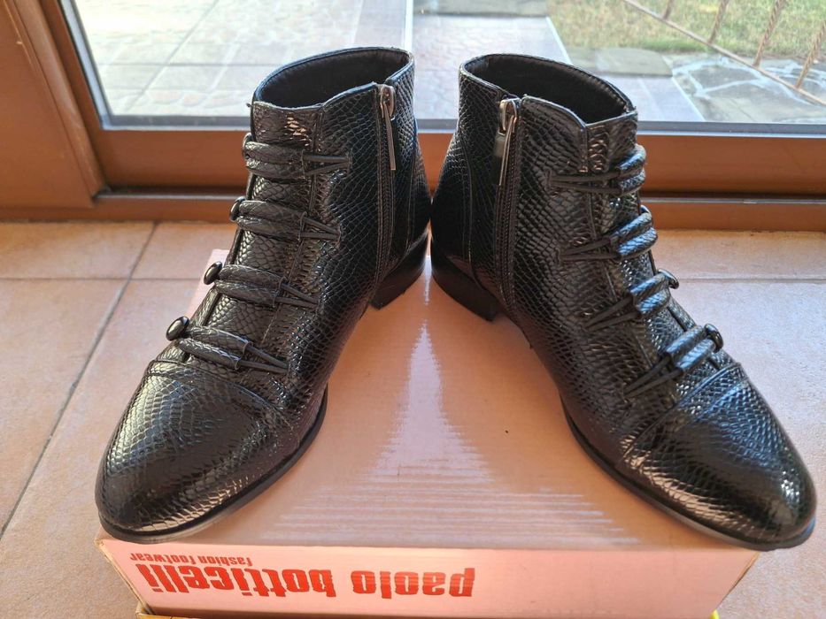 Красиви Боти ЕСТЕСТВЕНА Кроко Кожа и Декорации! №36 !