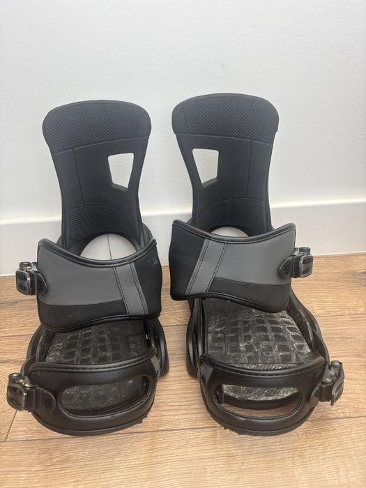 Legaturi snowboard Burton