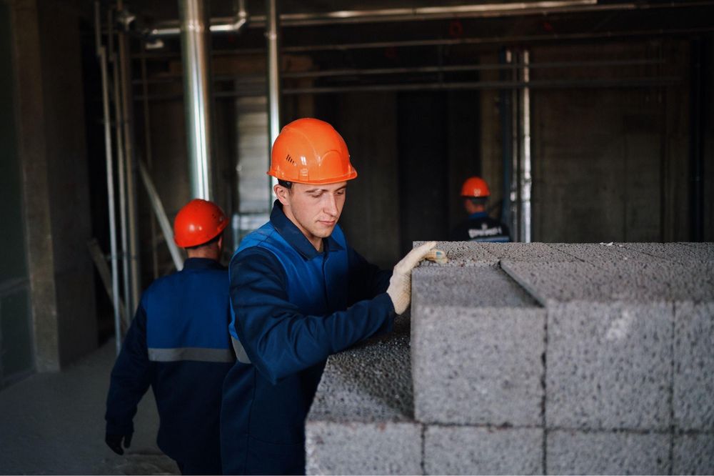 Бригада стройтелей Узбеки, Стройка