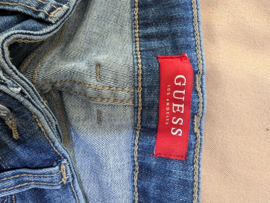 Blugi Guess damă