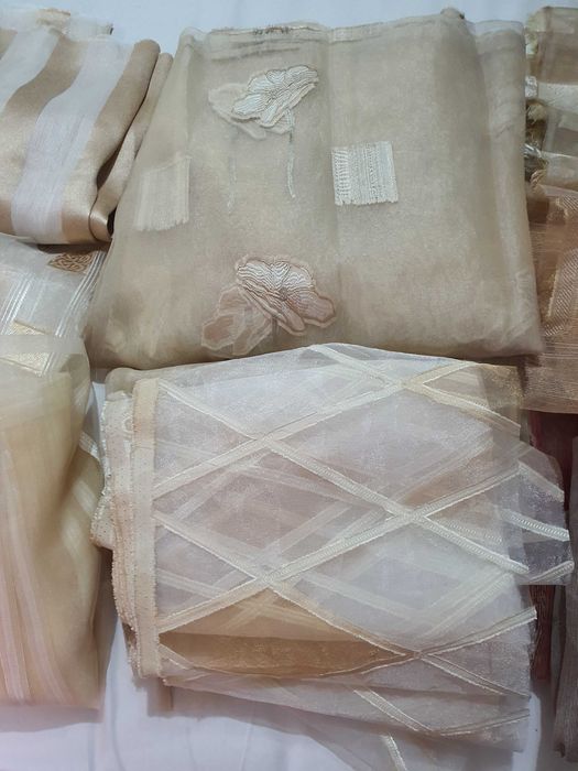 Красиви парчета органза – различни цветове и десени