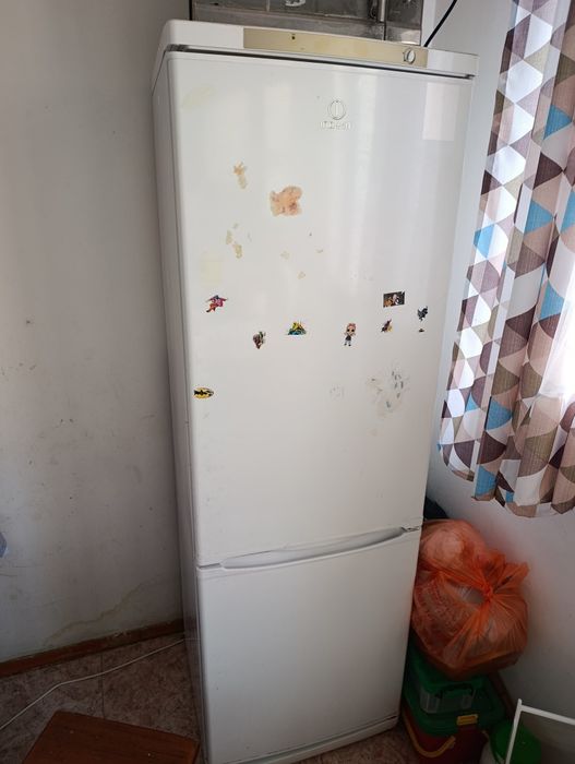 Продам холодильник