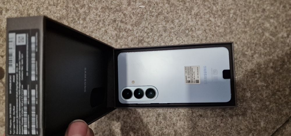 Samsung S26 новый 256гб