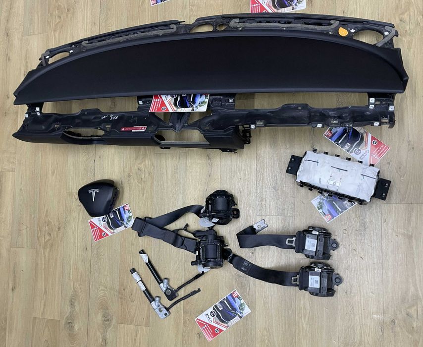TESLA MODEL 3 - kit airbag - plansa de bord - centuri de siguranta