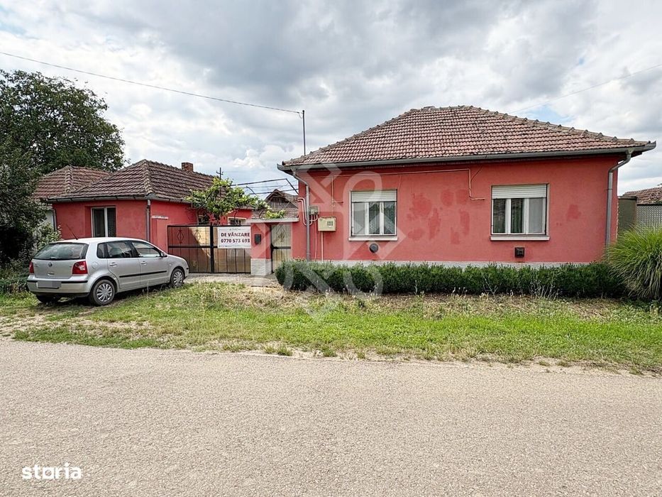 Casa de vanzare la 22 km de Oradea, Santaul Mare, Bihor