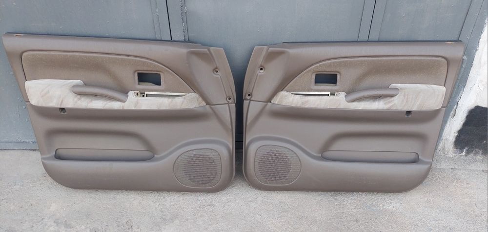 Обшивки дверей Toyota Land Cruiser Prado 95