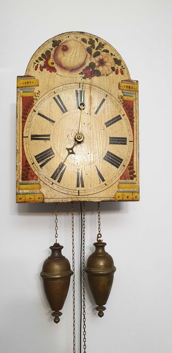 Античен часовник от около 1800 година