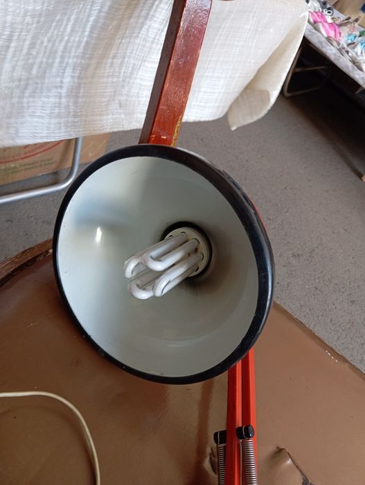 Продам советскую настольную лампу