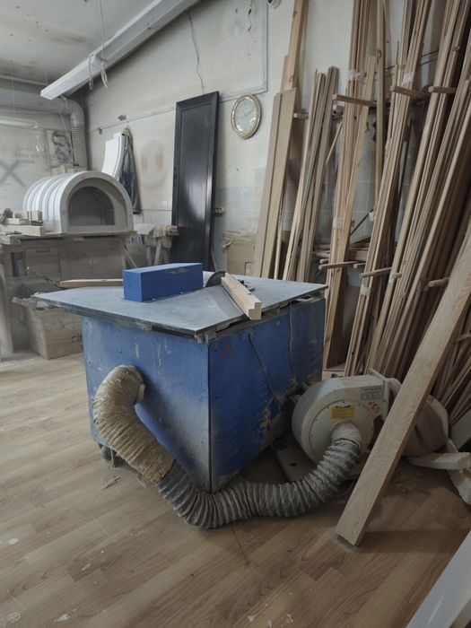 Циркулярный станок (углорез)