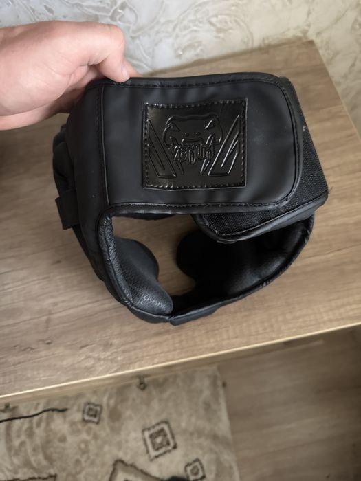 Продам шлем Venum