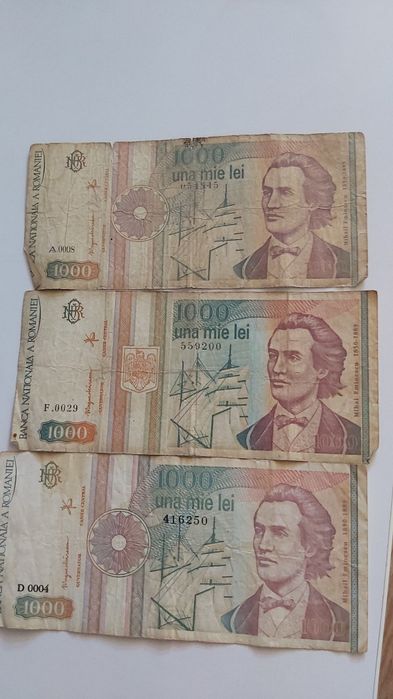 Vând bacnote vechi în stare bună, colecția este alcătuită din mai mult