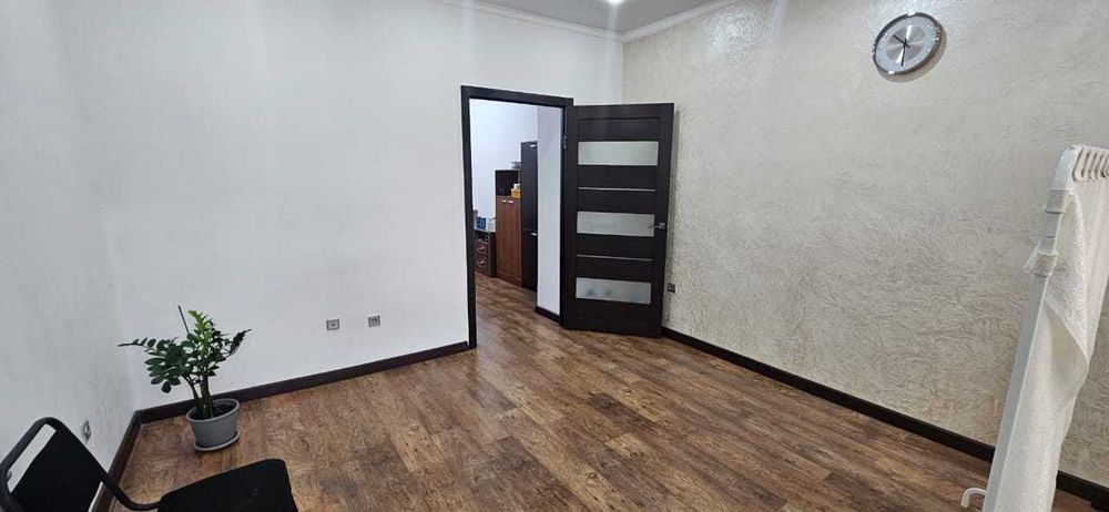 Продается коммерческое помещение пр.Азаттык д.46а