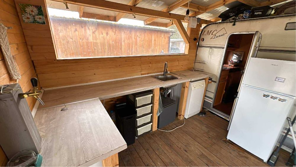 Каравана (първа линия) - къмпинг Китен