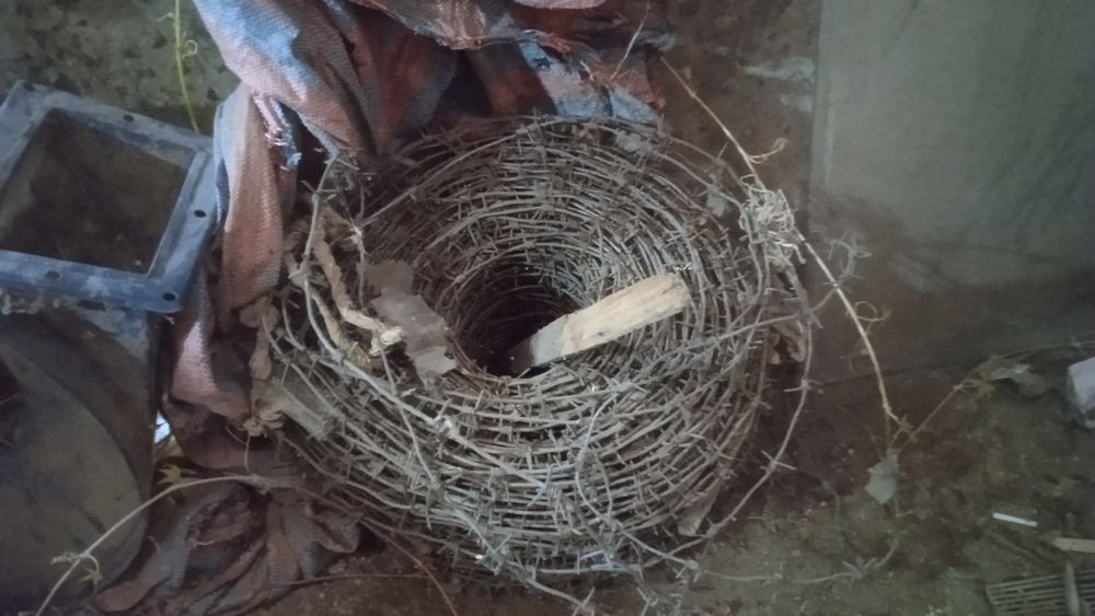 Продам колючую проволку