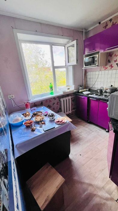 Продам 2комн на 12мкр