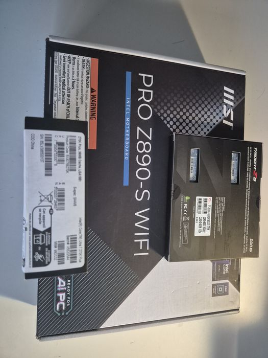 Kit Core Ultra 7 270K Plus cu Z890 si 32GB DDR5-6000 - piese noi!