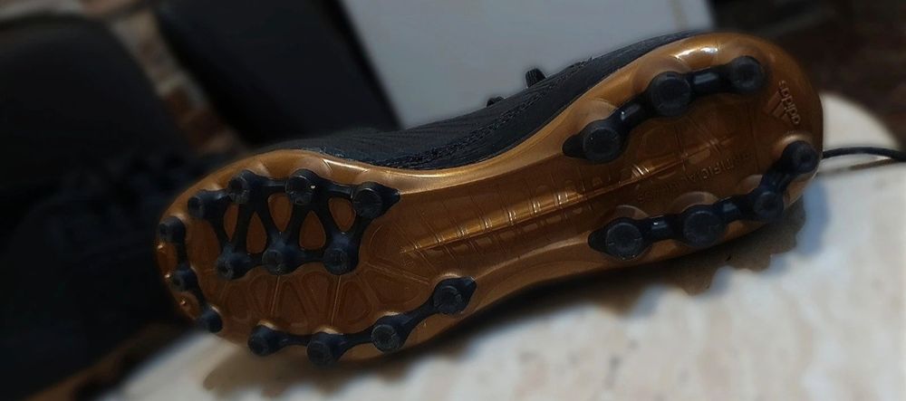 Ghete fotbal Adidas Predator 18.3 FG 39 1/3