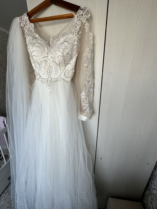 Роскошное свадебное платье