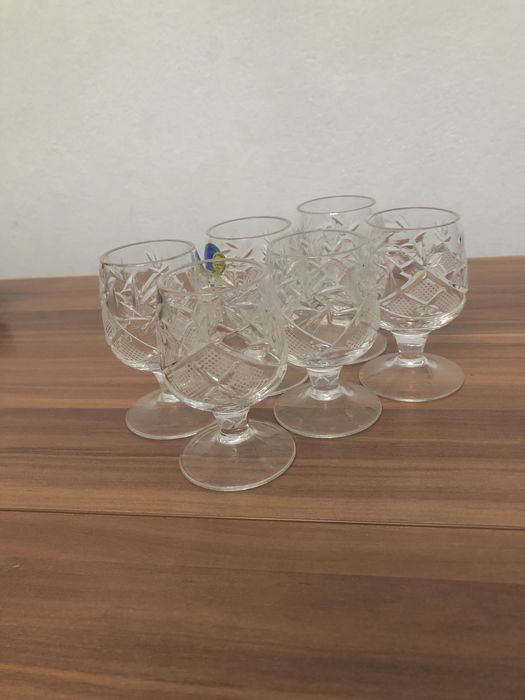 Хрустальные рюмки 6 шт
