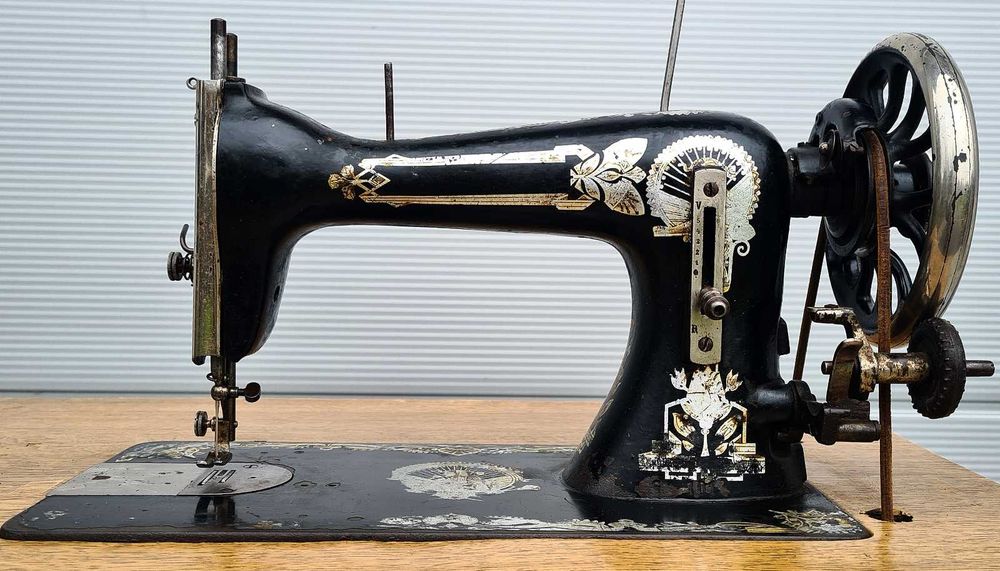 Крачна шевна машина Балкан