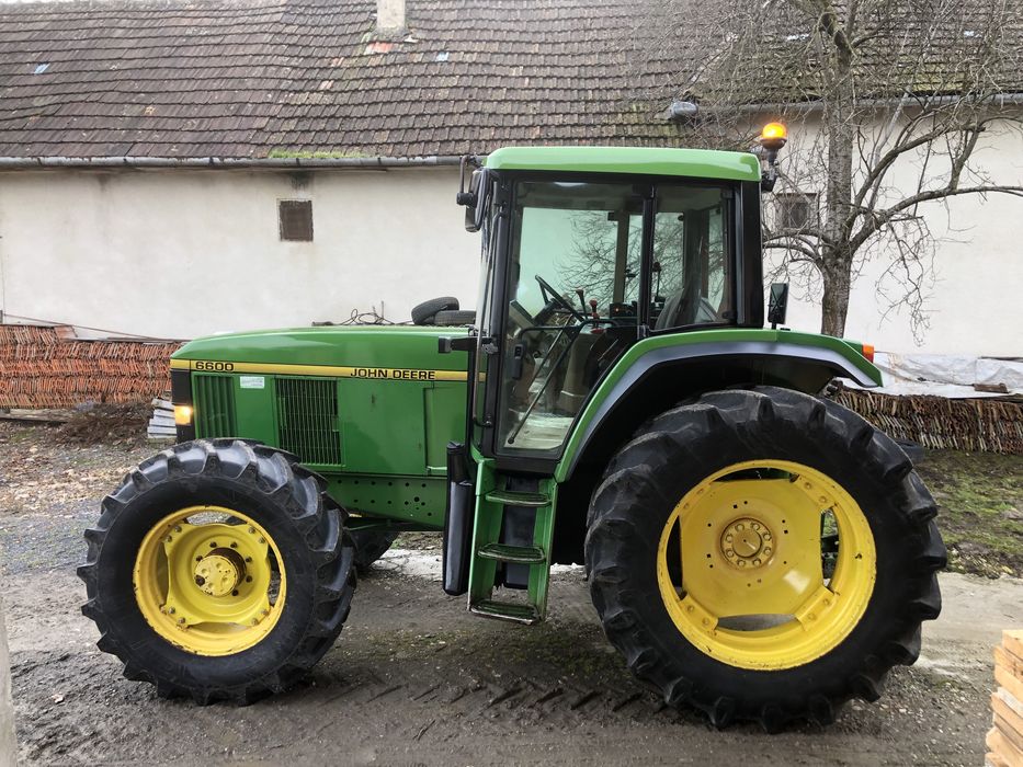 Tractor John Deere 6600