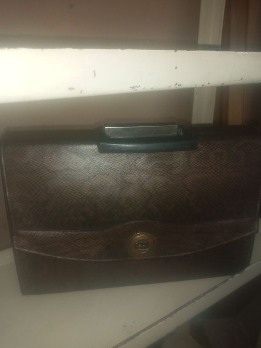 Продам сумку под ноутбук