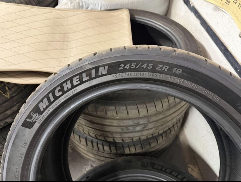 Продавам летни гуми спорт пакет