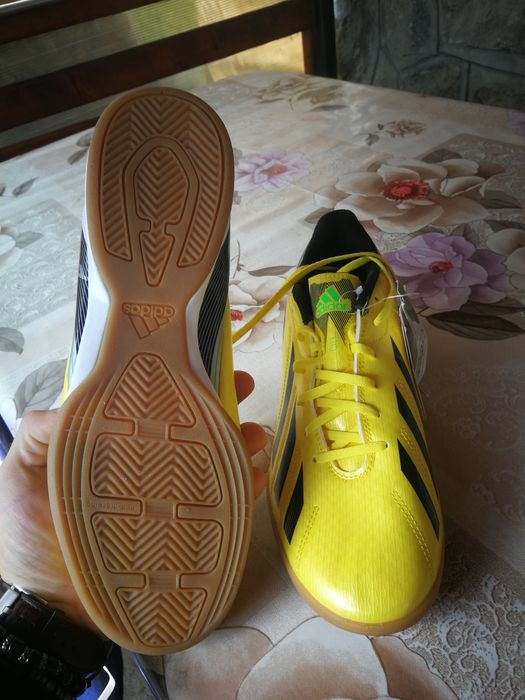 Vând adidas f10!!!