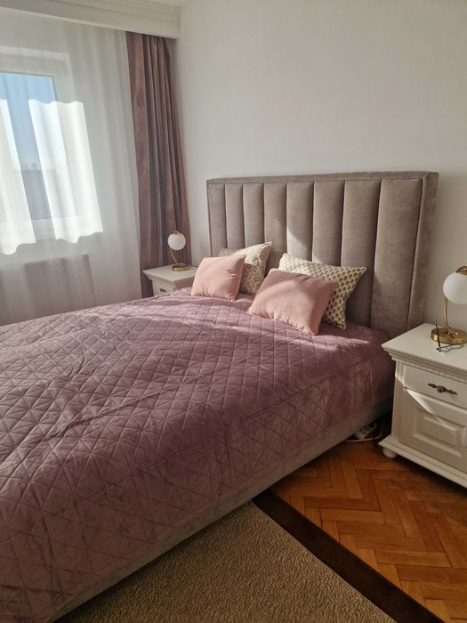 Proprietar, închiriez apartament cu 4 camere în Complexul Studențesc.