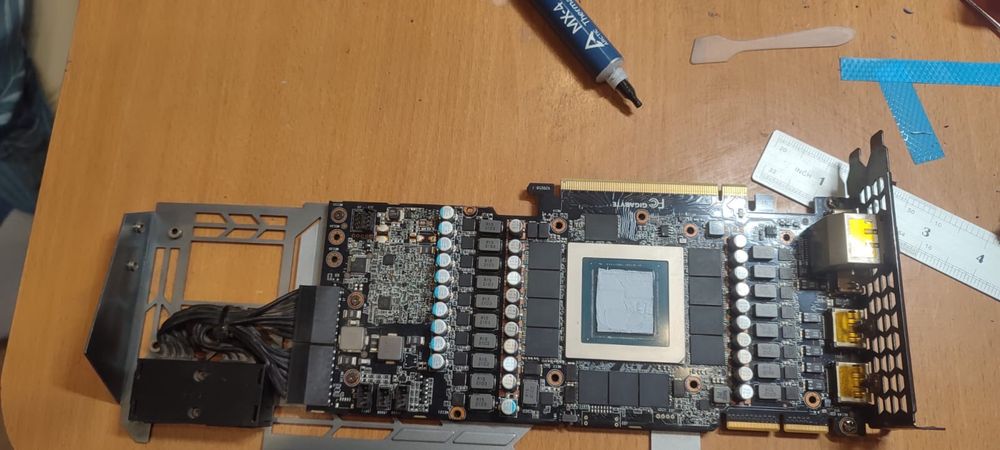 Продам видеокарту 3080ti