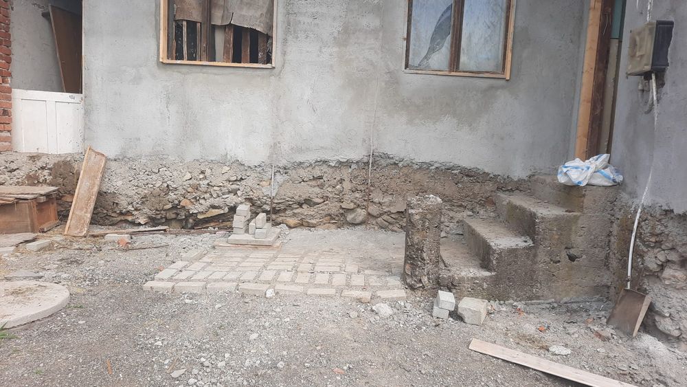 Casa de vanzare in Bughea de sus-oaza de liniste si aer curat!