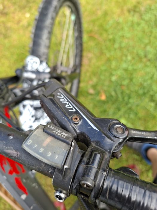 Vând bicicleta dirt Umf Hardy 3