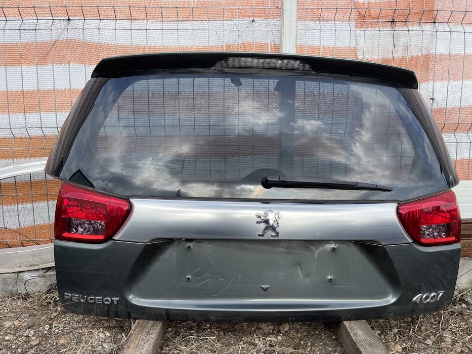 Haion Peugeot 4007 an 2011