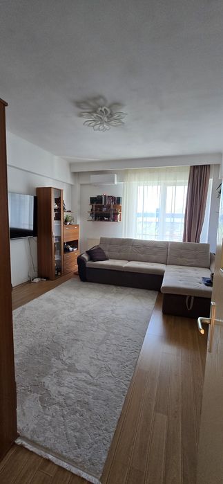 Apartament cu o cameră + boxă beci + garaj