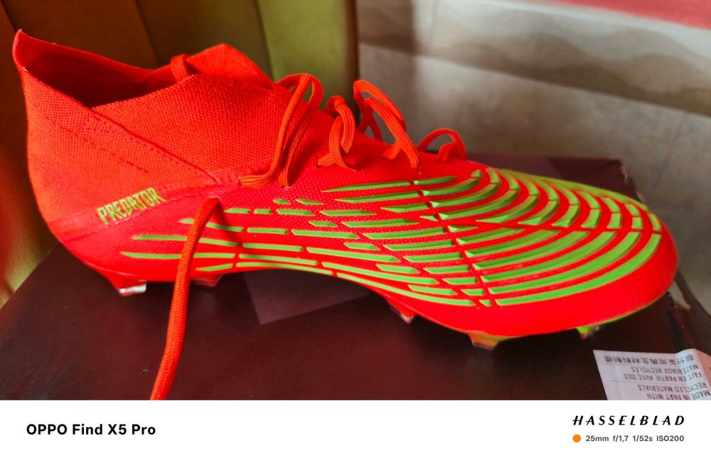 Ghete fotbal Predator edge 1 NOI. Doar predare personală.