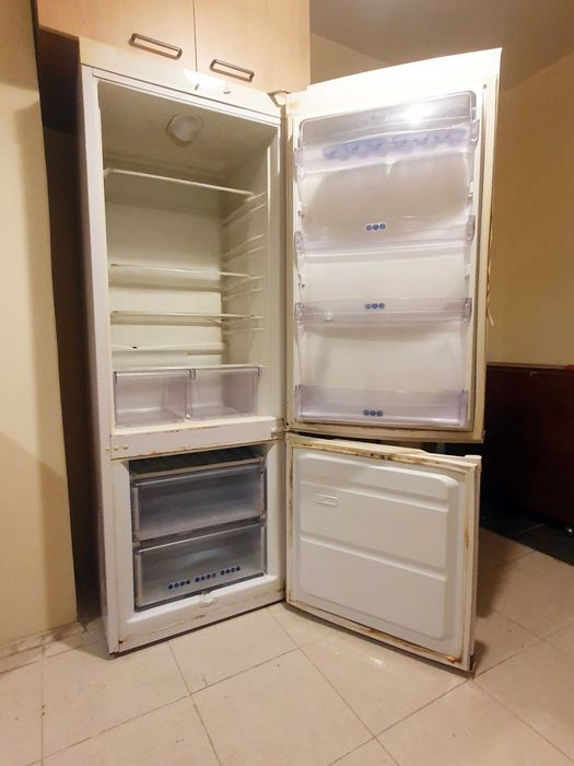 Combină frigorifică WHIRLPOOL - ARC 5520