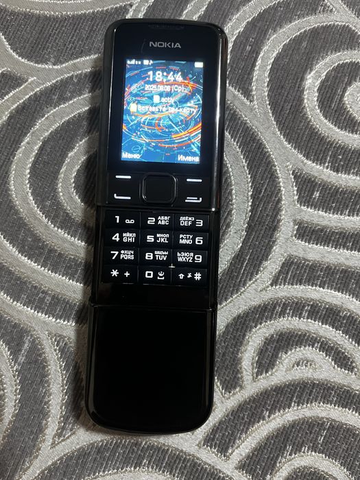 Продам Nokia 8800 в отличном состояние.