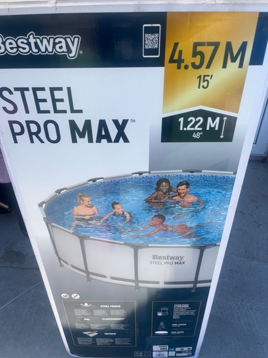 Piscina mare noua