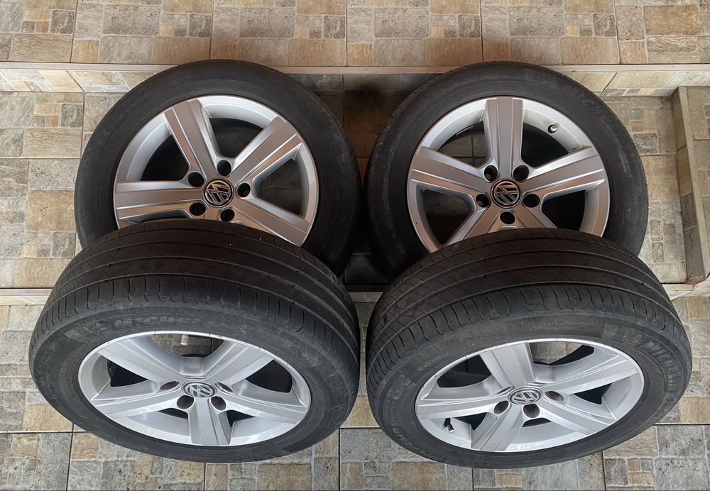 Jante R16 originale Vw Anvelope 205/55 Michelin