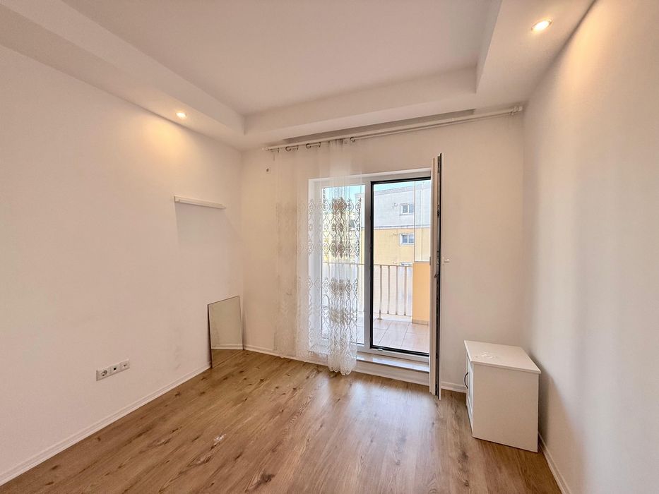 Apartament 2 camere Cosmopolis cu vedere la Piscina