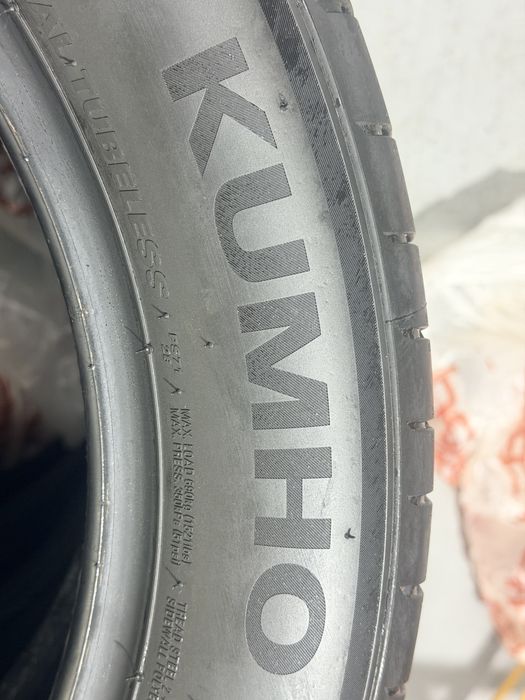 4 cauciucuri noi vara 215/55/18 kUMHO